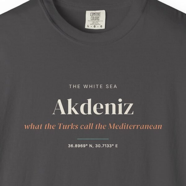 Akdeniz Tee