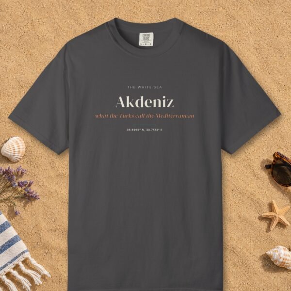 Akdeniz Tee