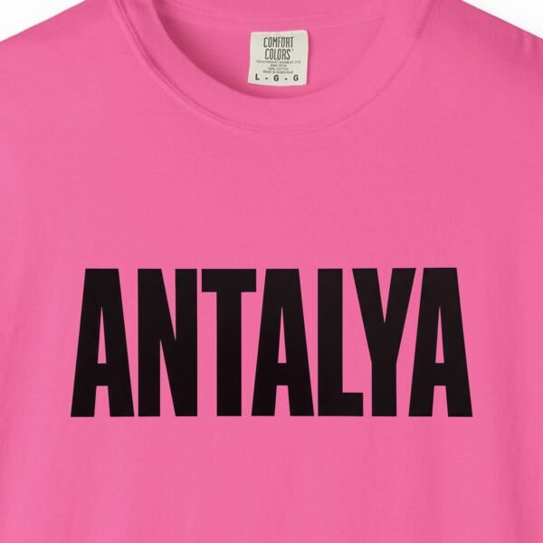 Antalya Bold Grotesque Tee