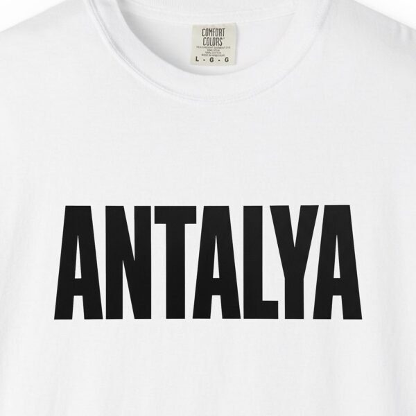 Antalya Bold Grotesque Tee