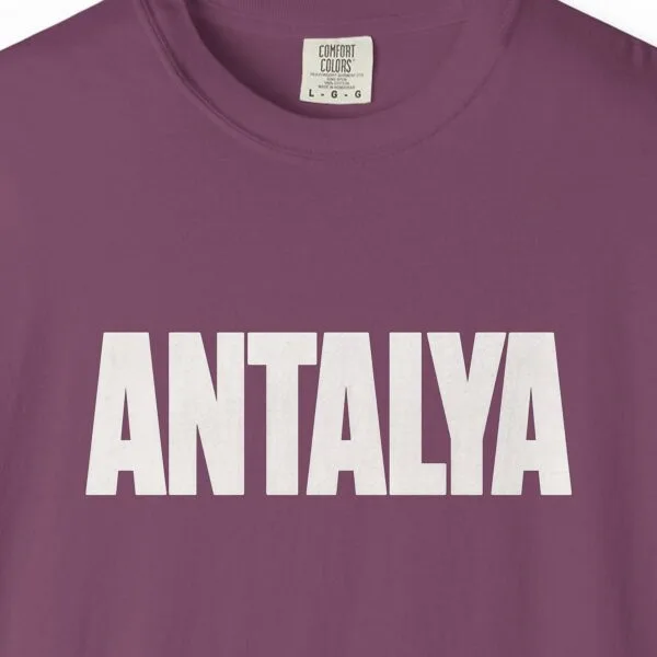antalya-bold-tee-berry-chest Antalya Bold Tee