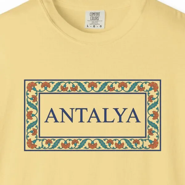 Antalya Carnation Frame Tee