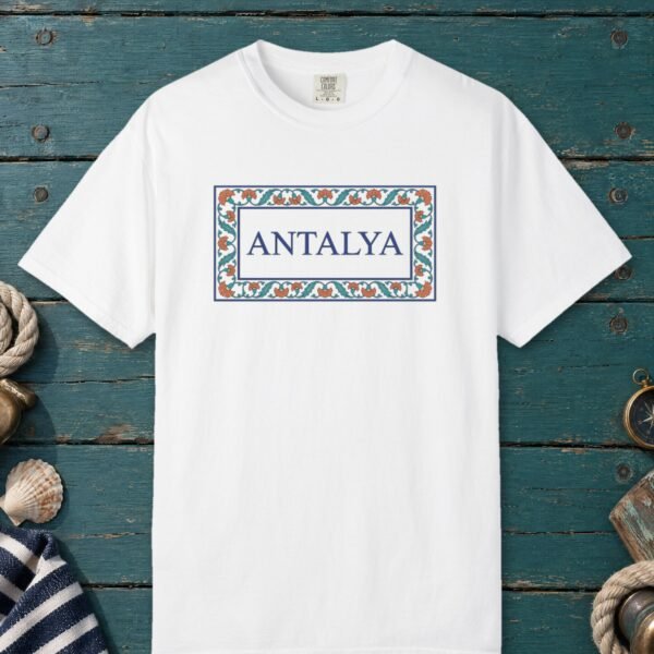 Antalya Carnation Frame Tee