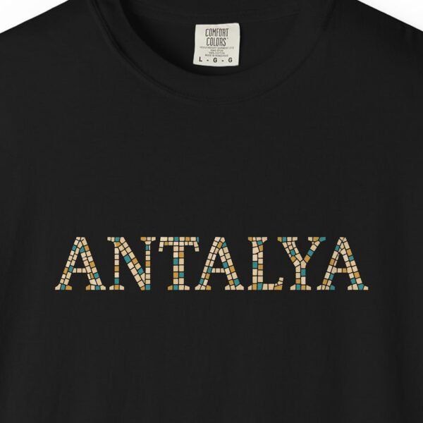 Antalya Cream Ornament Night Tee