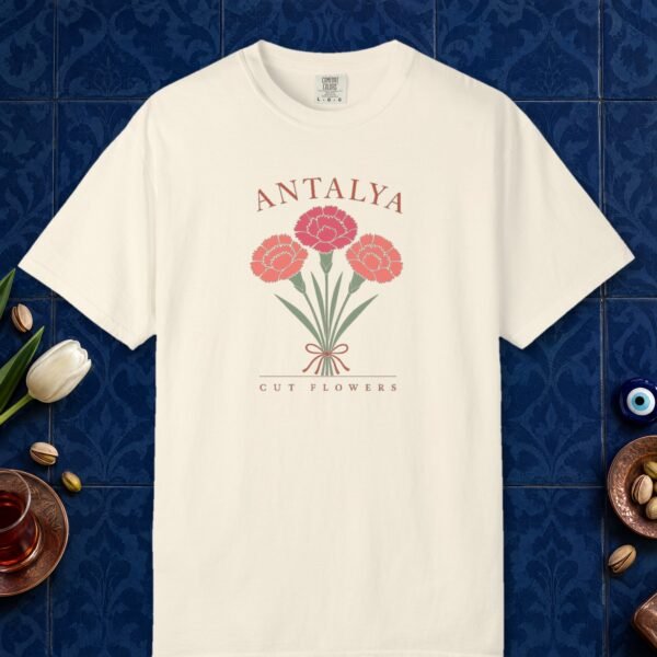 Antalya Cut Flowers Tee