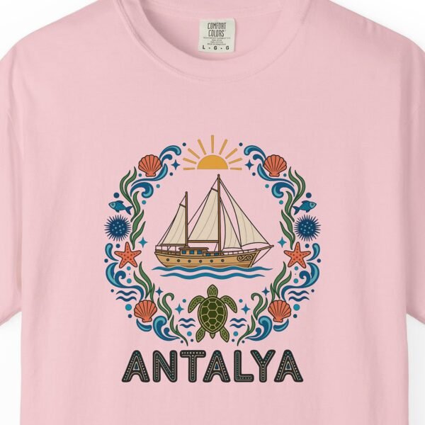 Antalya Folk Wreath Tee