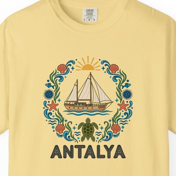Antalya Folk Wreath Tee