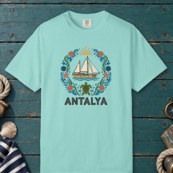 Antalya Folk Wreath Tee