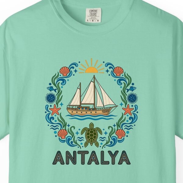 Antalya Folk Wreath Tee