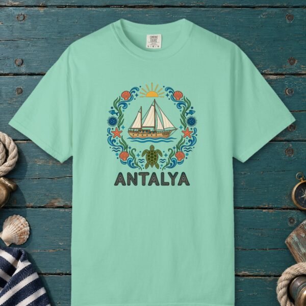 Antalya Folk Wreath Tee