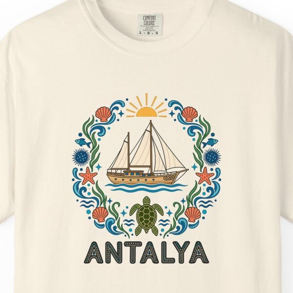 Antalya Folk Wreath Tee