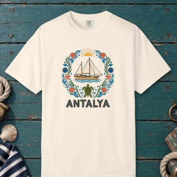 Antalya Folk Wreath Tee