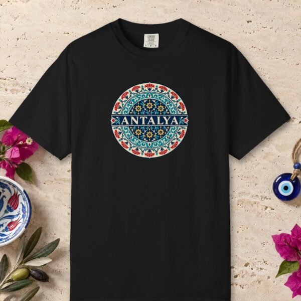 Antalya Iznik Rosette Night Tee
