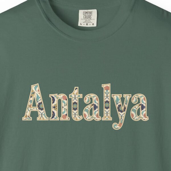 Antalya Iznik Serif Tee