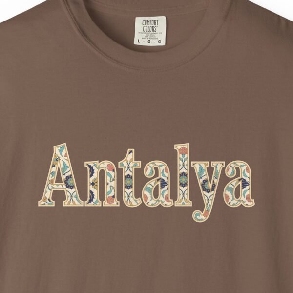 Antalya Iznik Serif Tee