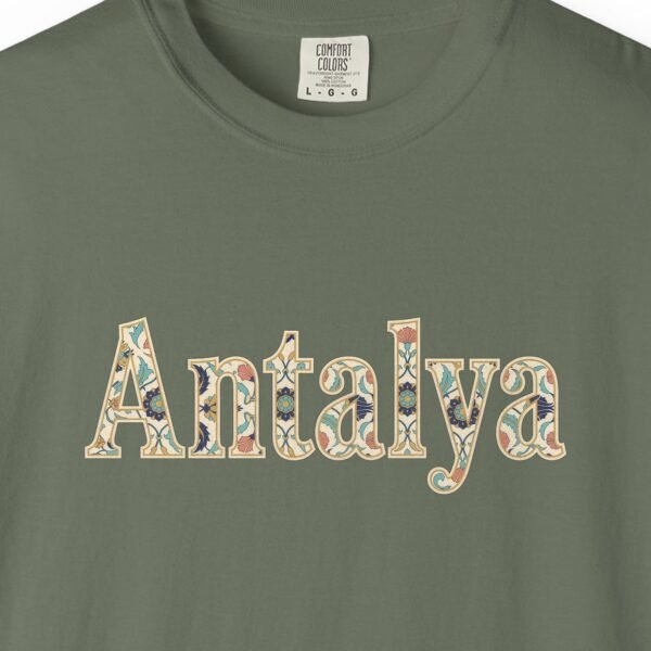 Antalya Iznik Serif Tee