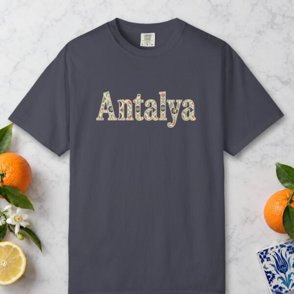 Antalya Iznik Serif Tee