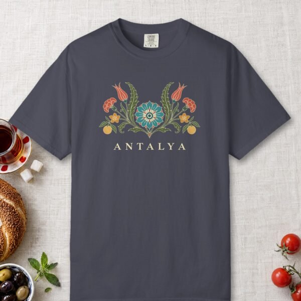 Antalya Iznik Spray Tee