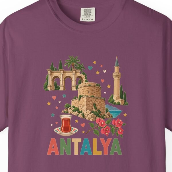 antalya-keepsakes-night-tee-berry-chest Antalya Keepsakes Night Tee