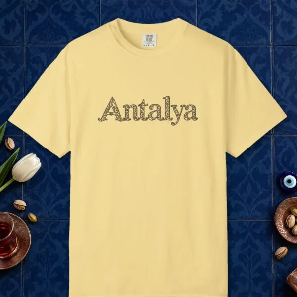 Antalya Lace Serif Tee