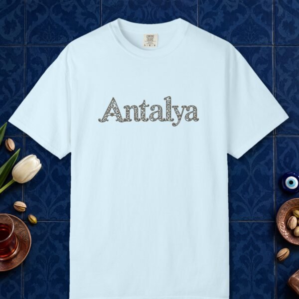 Antalya Lace Serif Tee