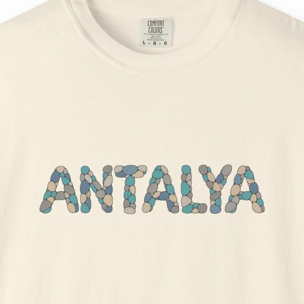 Antalya Pebble Letters Day Tee