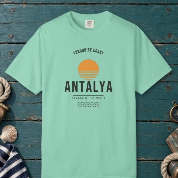 Antalya Retro Sun Tee