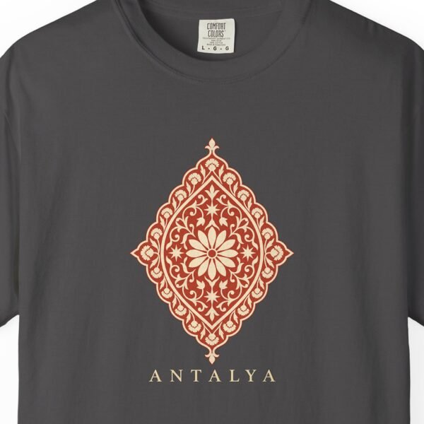 Antalya Rug Medallion Night Tee