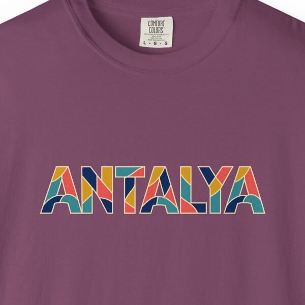 antalya-shards-tee-berry-chest Antalya Shards Tee