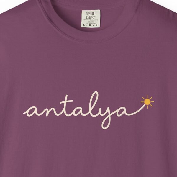 antalya-sun-script-night-tee-berry-chest Antalya Sun Script Night Tee