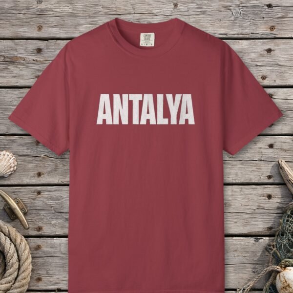 antalya-white-grotesque-night-tee-chili-front Antalya White Grotesque Night Tee