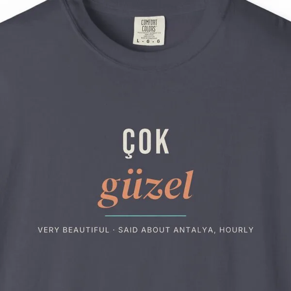 cok-guzel-tee-navy-chest Çok Güzel Tee