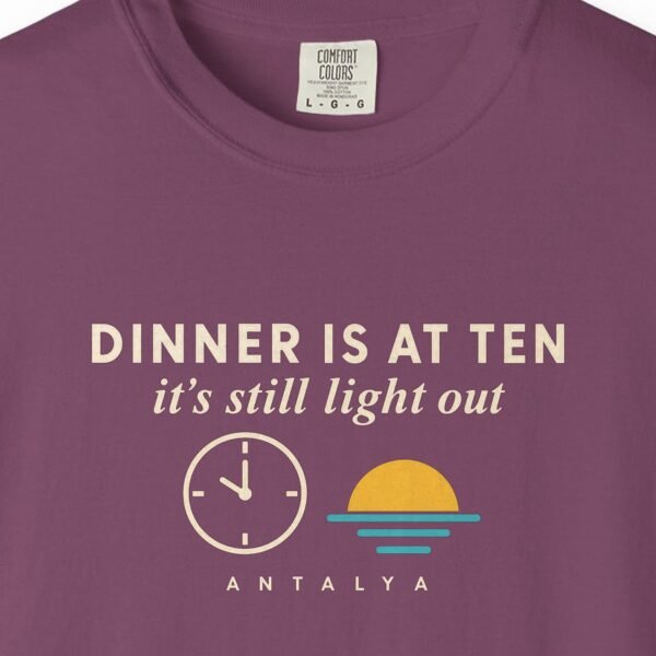 Dinner Is at Ten Tee