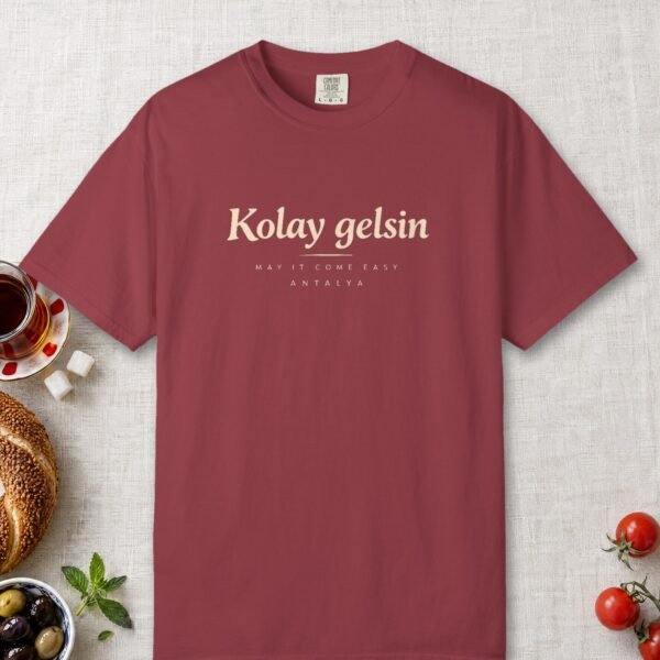 Kolay Gelsin Tee