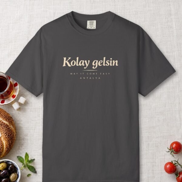 Kolay Gelsin Tee