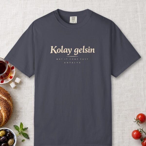 Kolay Gelsin Tee