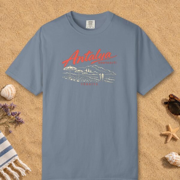 Konyaaltı Retro Beach Night Tee