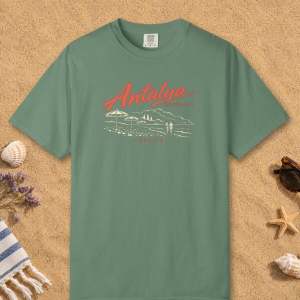 Konyaaltı Retro Beach Night Tee