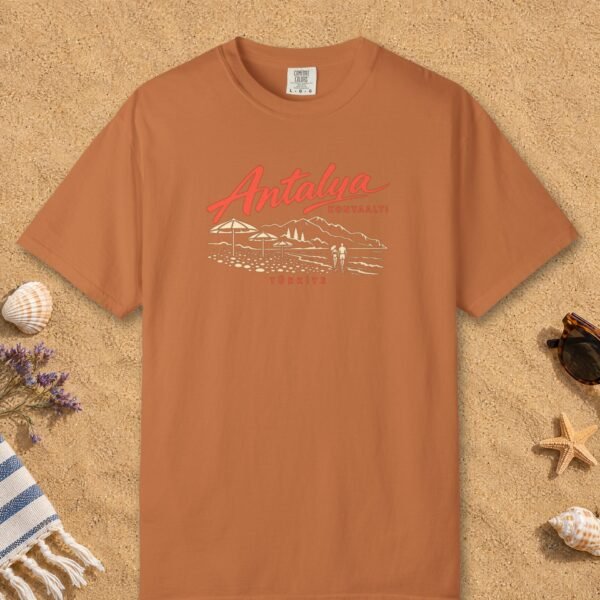 Konyaaltı Retro Beach Night Tee