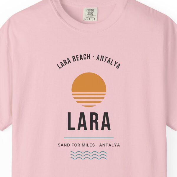 Lara Beach Tee