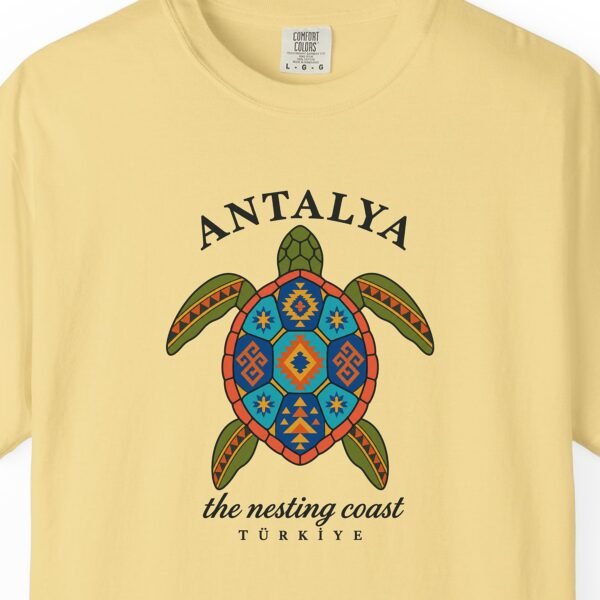 Nesting Coast Turtle Tee