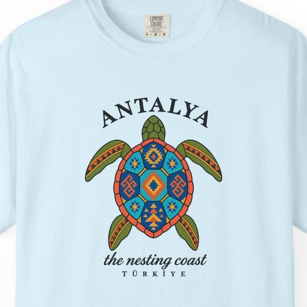 Nesting Coast Turtle Tee