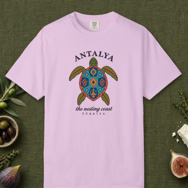 Nesting Coast Turtle Tee
