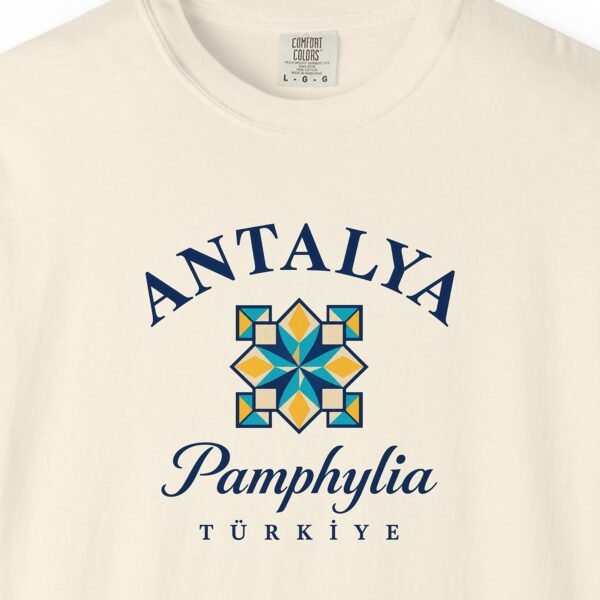 Pamphylia Tee