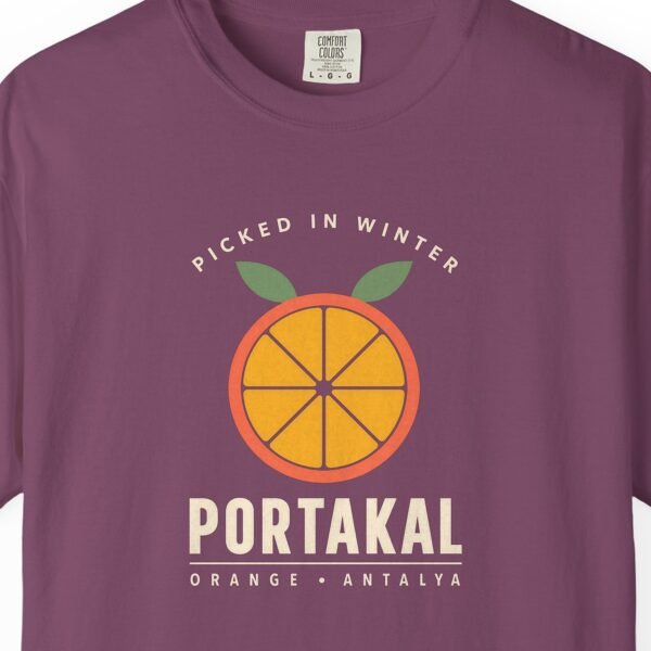 Portakal Picked in Winter Night Tee