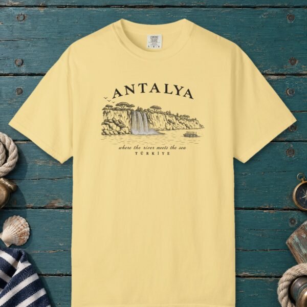 River Meets the Sea Day Tee