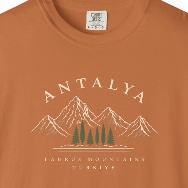 Taurus Mountains Engraving Night Tee