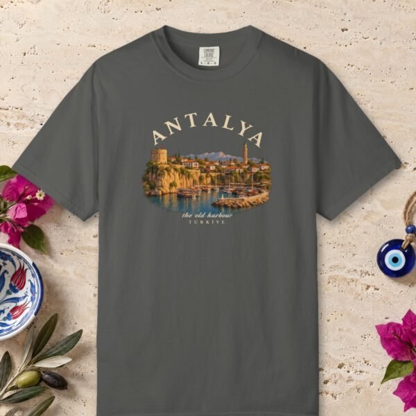 The Old Harbor Tee