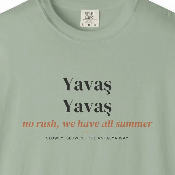 Yavaş Yavaş Tee